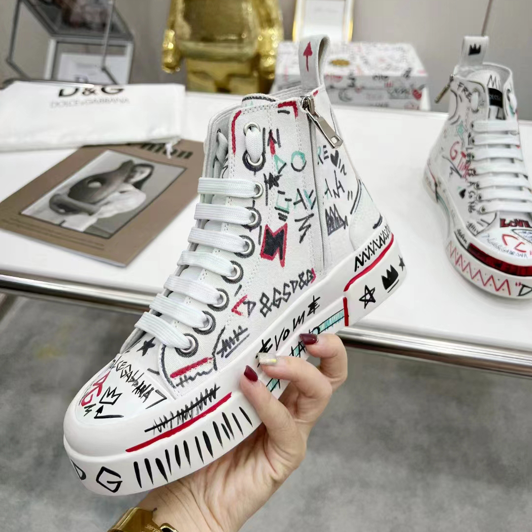 Dolce & Gabbana Hand-Painted Graffiti Canvas Portofino Light Mid-Top  Sneakers - DesignerGu