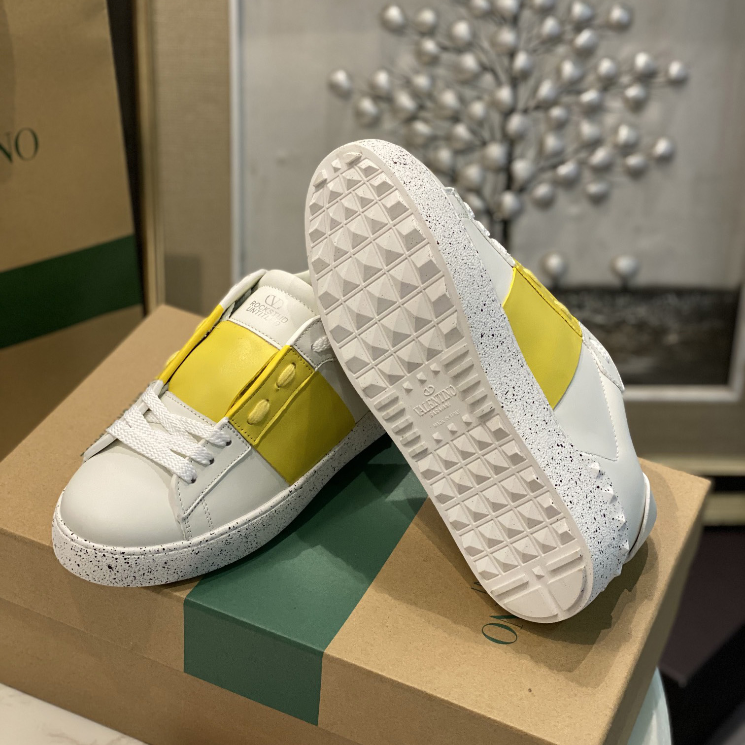 Valenti Open For A Change Sneaker In Bio-Based Material In White/Lemon Cream - 