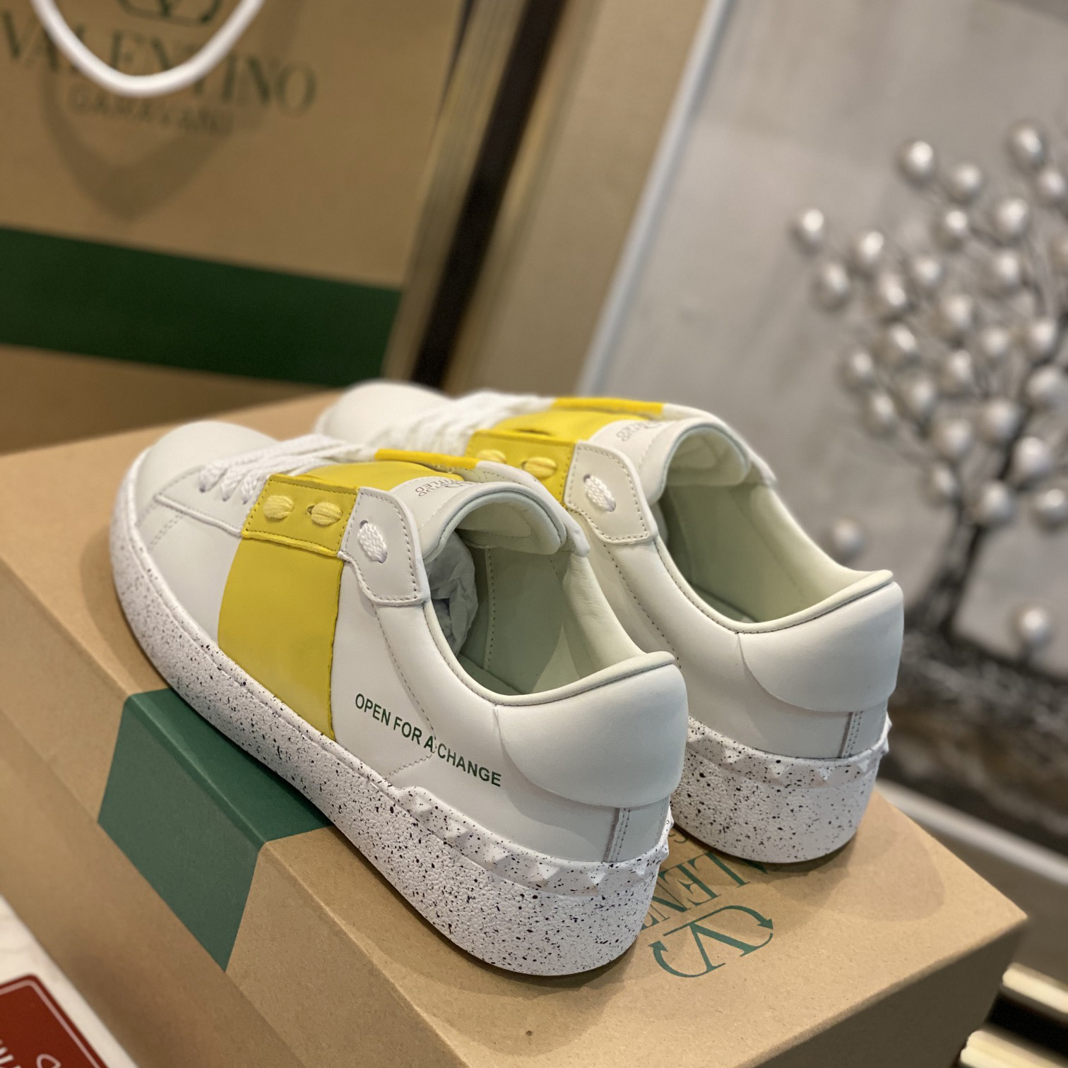 Valenti Open For A Change Sneaker In Bio-Based Material In White/Lemon Cream - 