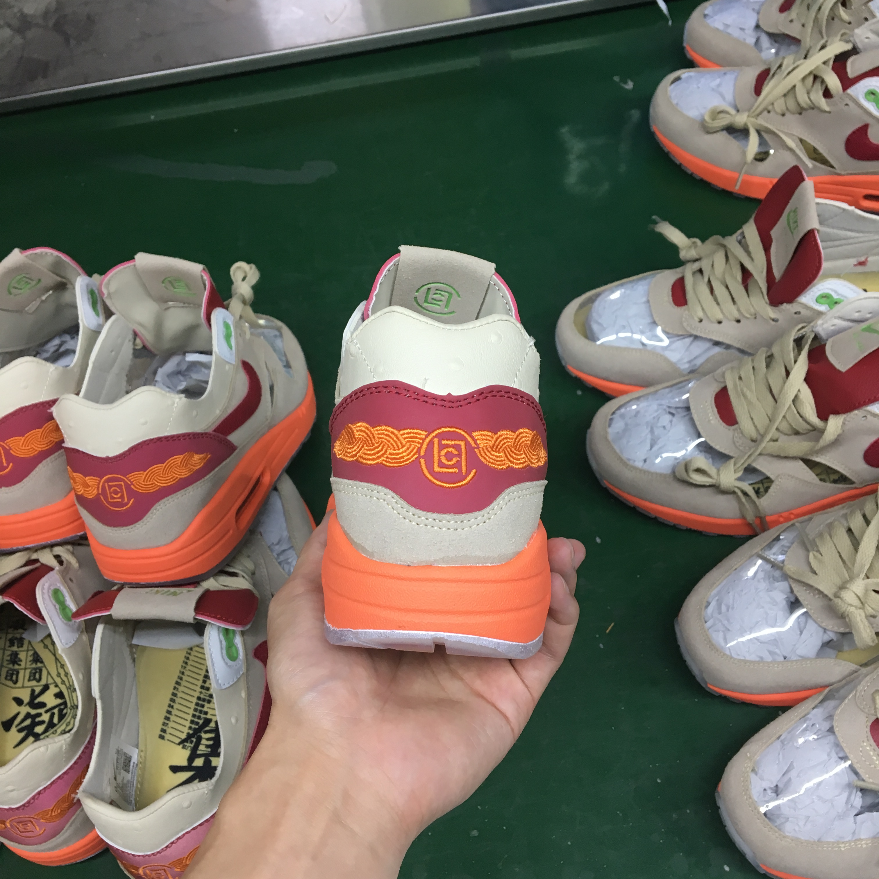 Nike Air Max 1 ''Kiss Of Death''Sneaker - 