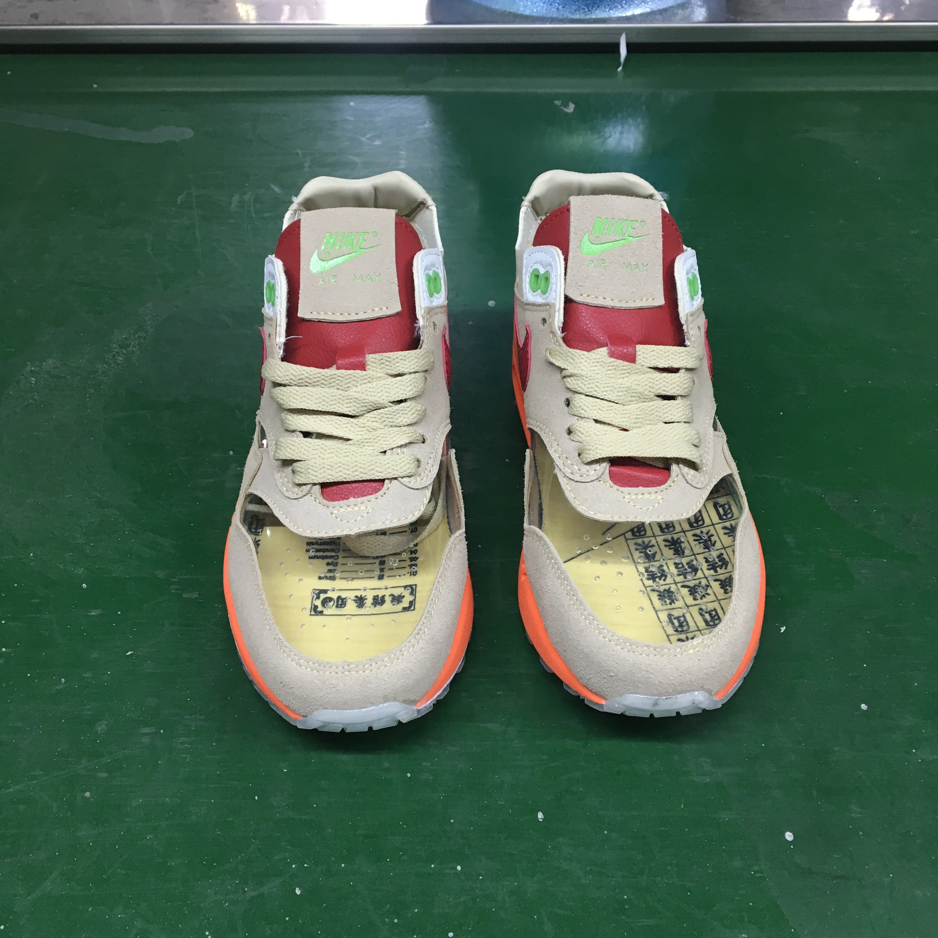 Nike Air Max 1 ''Kiss Of Death''Sneaker - 