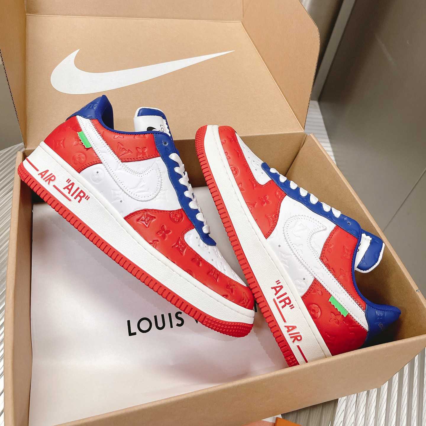 Louis Vuitton x Air Jordan1 Low AJ1 Sneaker - 
