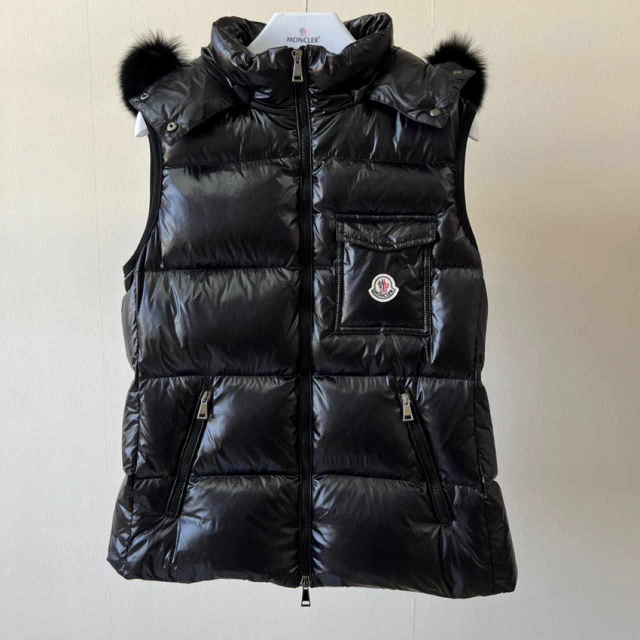 Moncler Bairon Faux-Fur-Trim Vest - 