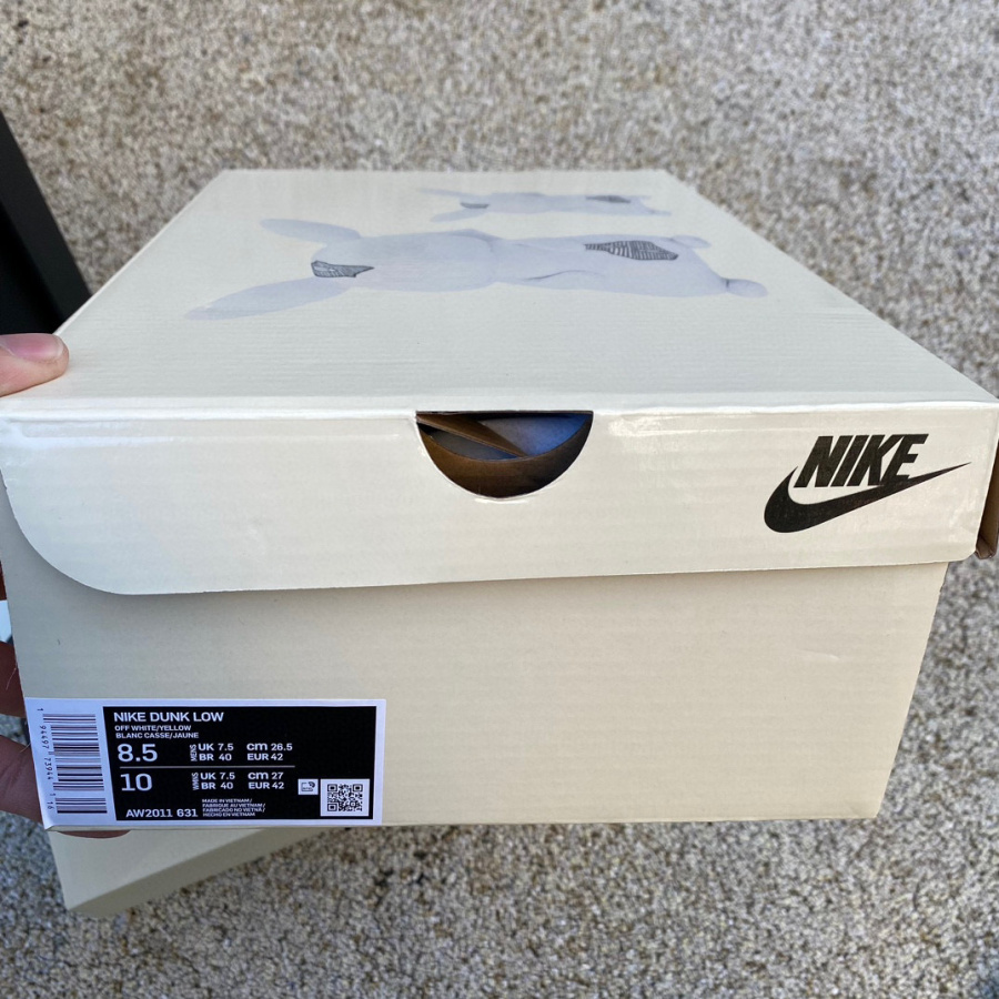 Nike SB Dunk Low Retro"Pikachu" Sneakers       aw2011-631 - 