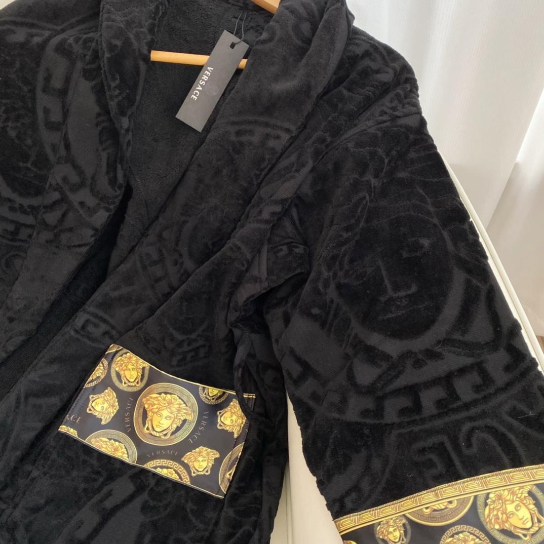 Versace I ♡ Baroque Bathrobe(Uniform size) - DesignerGu