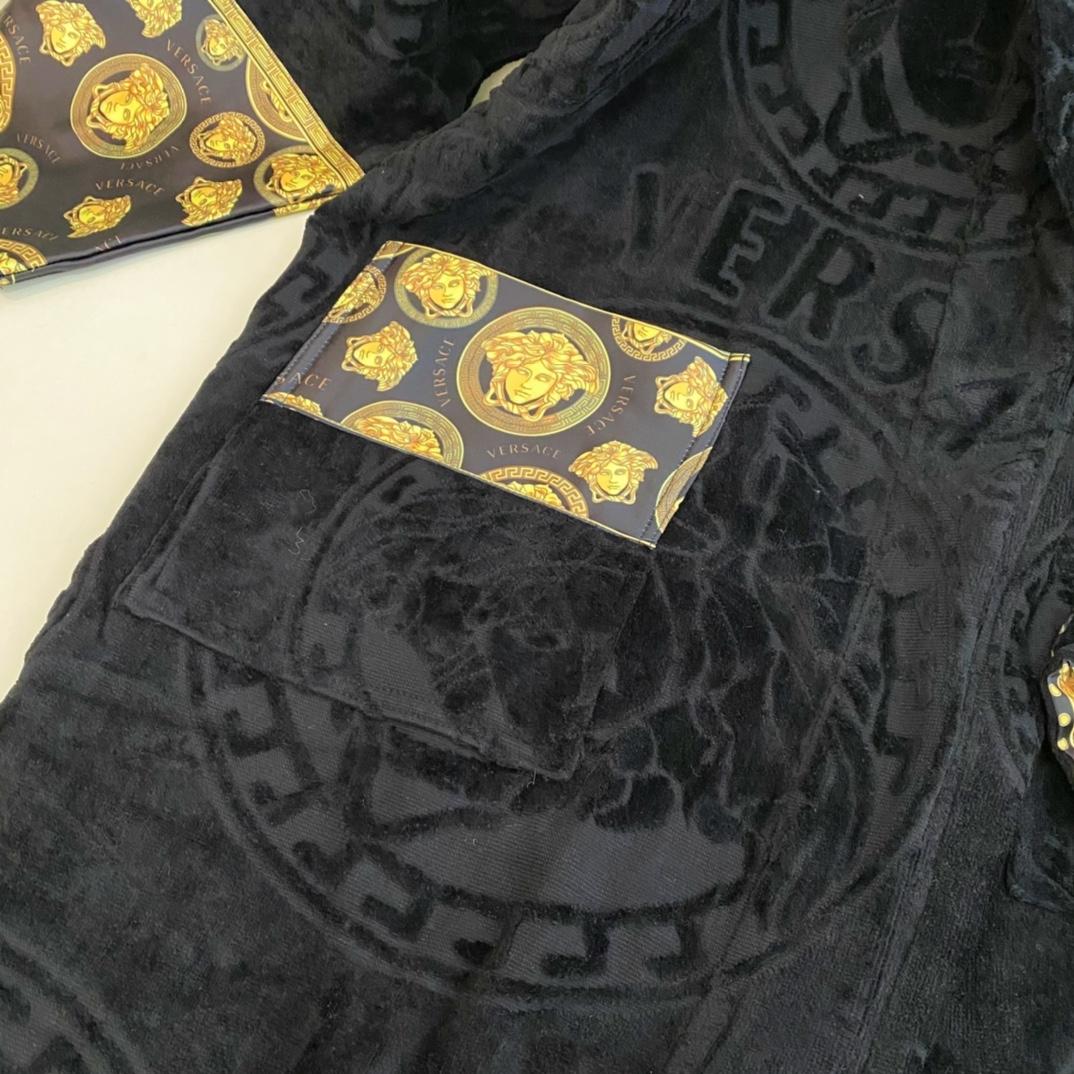 Versace I ♡ Baroque Bathrobe(Uniform size) - DesignerGu