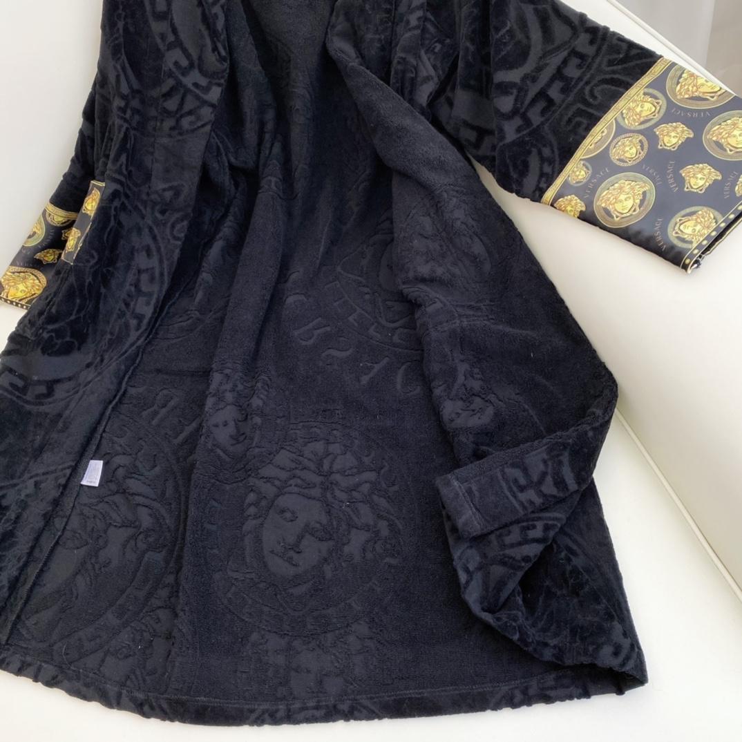 Versace I ♡ Baroque Bathrobe(Uniform size) - DesignerGu