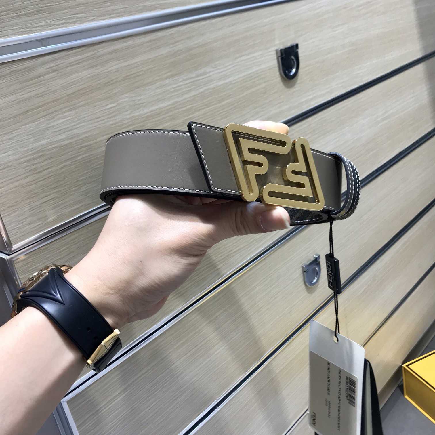 Fendi Leather Belt - DesignerGu
