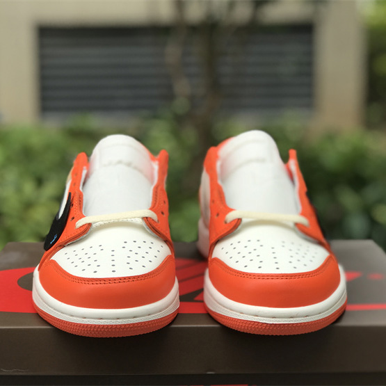 Off-white x Air Jordan 1 Low Sneaker      CZ0790-113 - 