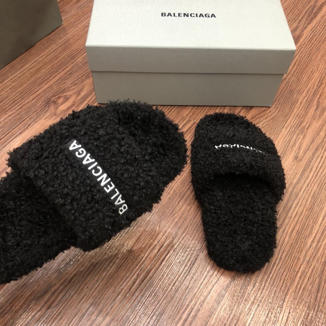 Balenciaga Furry Slide Sandal - DesignerGu