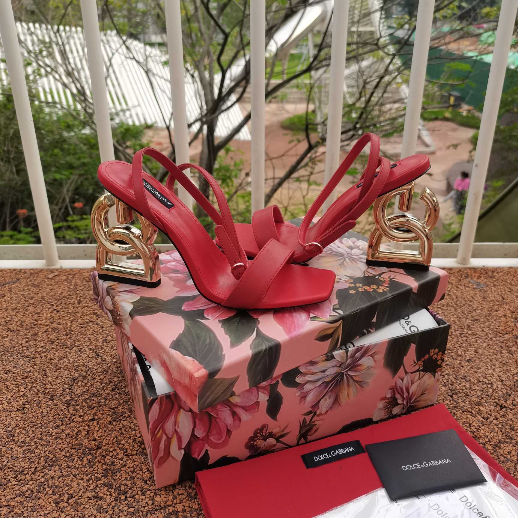 Dolce & Gabbana Keira DG Heel Sandals - DesignerGu