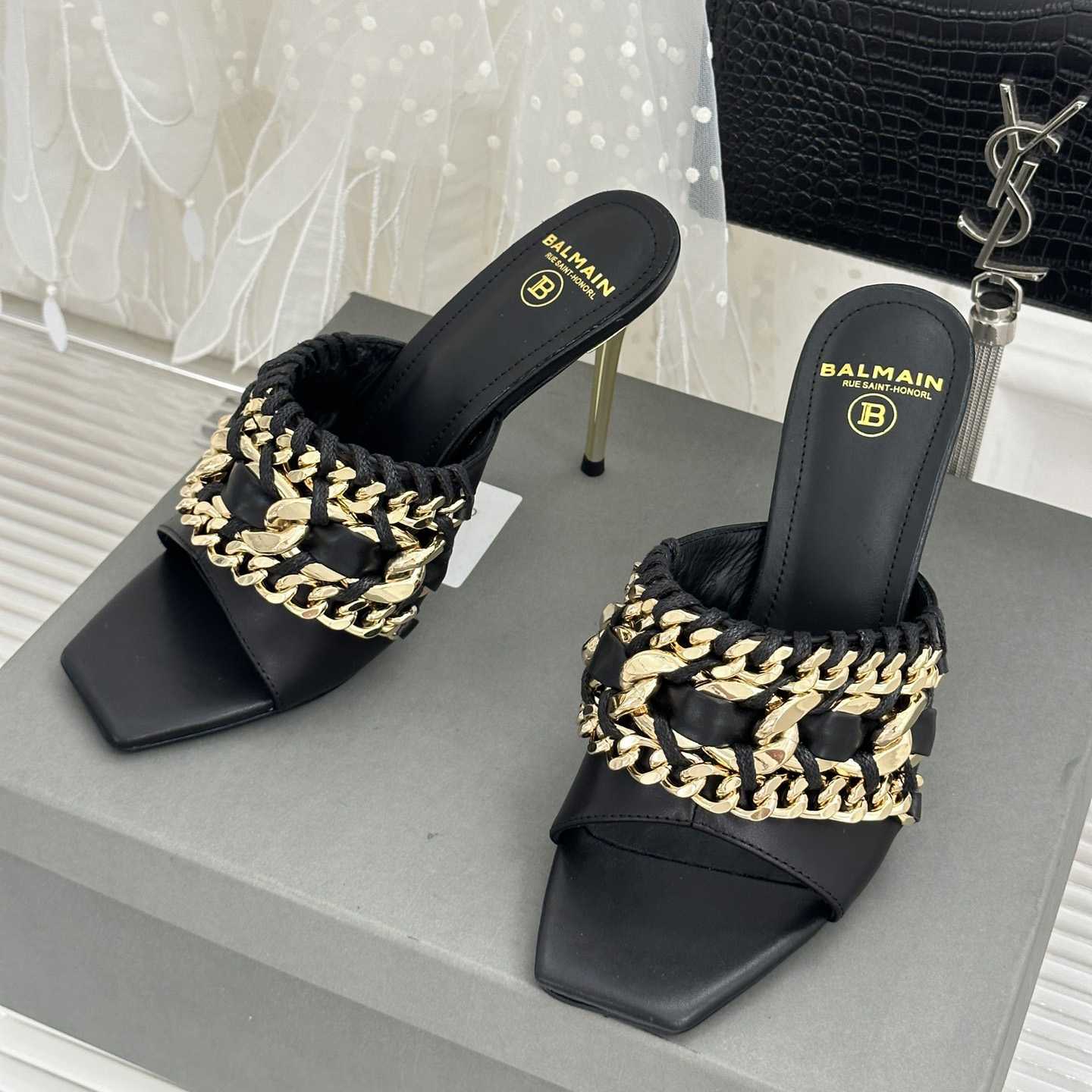 Balmain Chain-link Detail 110mm Pumps - 