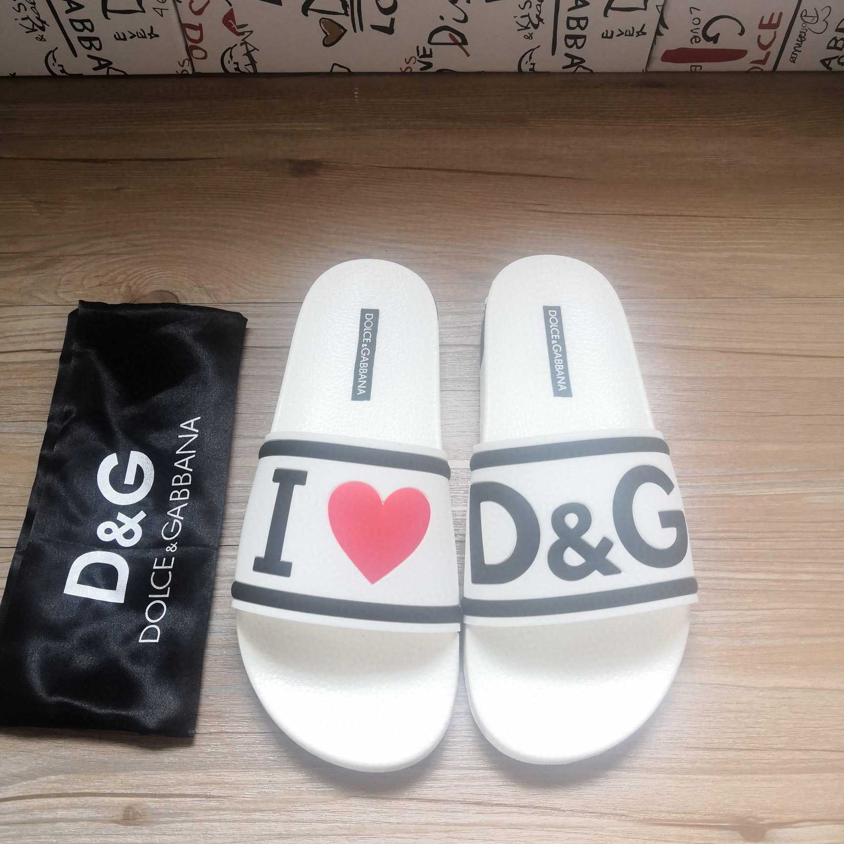 Dolce & Gabbana Logo Slides - 
