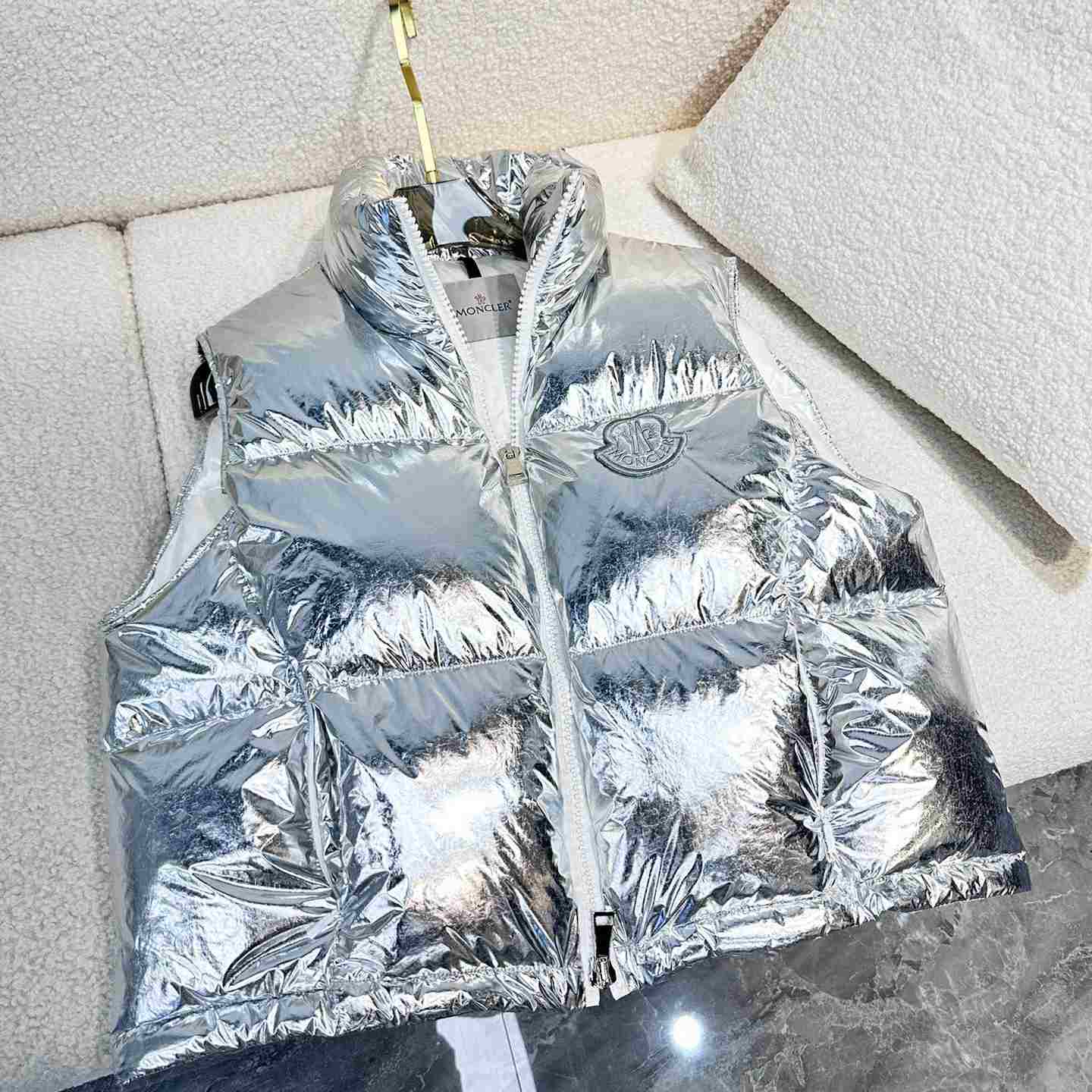 Moncler Blavet Down Gilet - 
