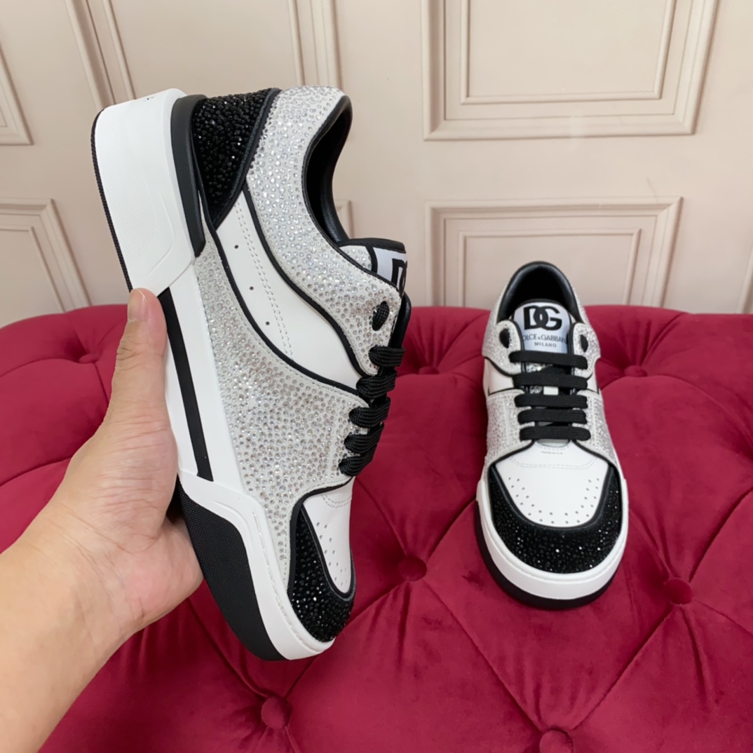 Dolce & Gabbana Crystal-embellished Leather Sneakers - DesignerGu