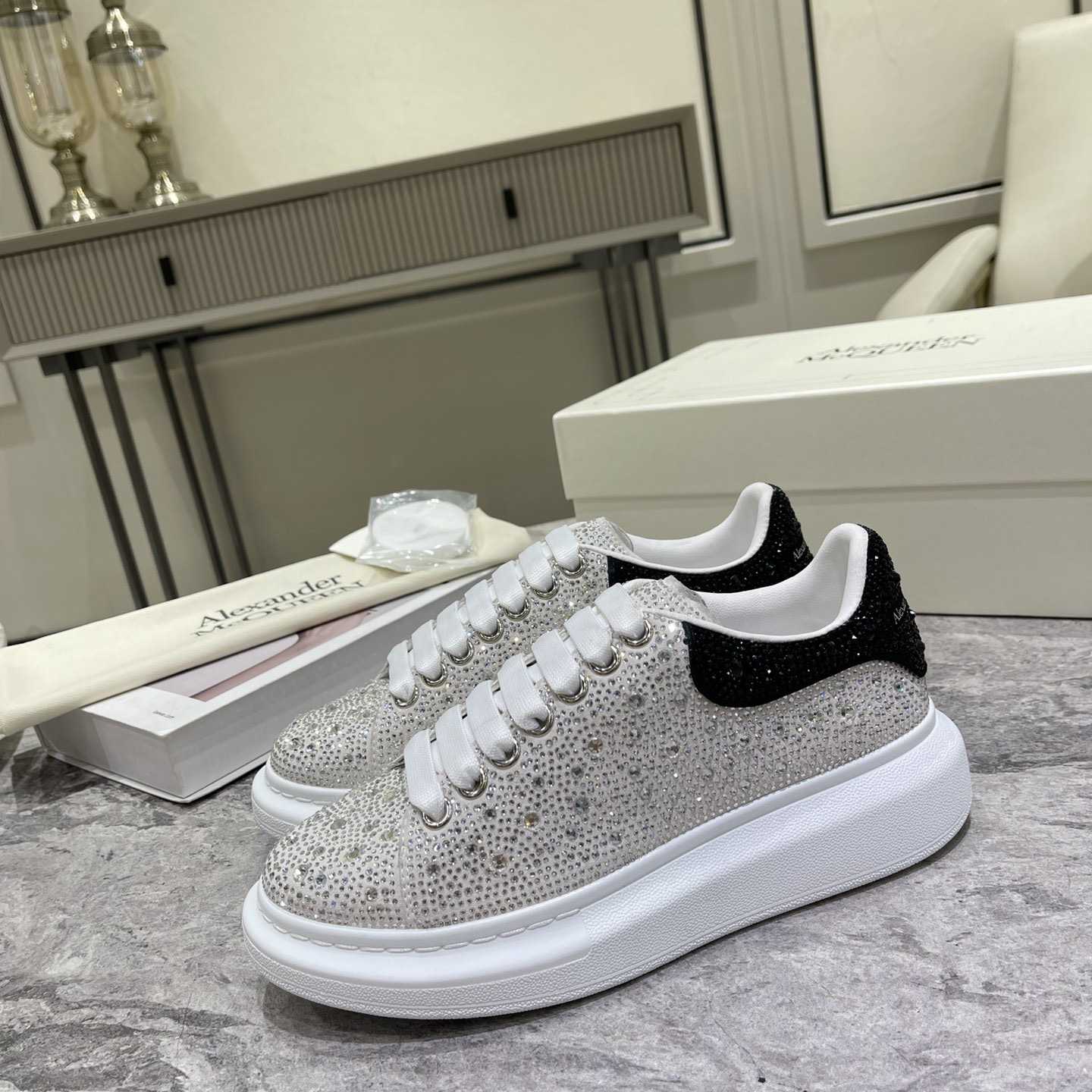 Alexander Mqueen Crystal-embellished Oversized Sneaker In White/Black - DesignerGu
