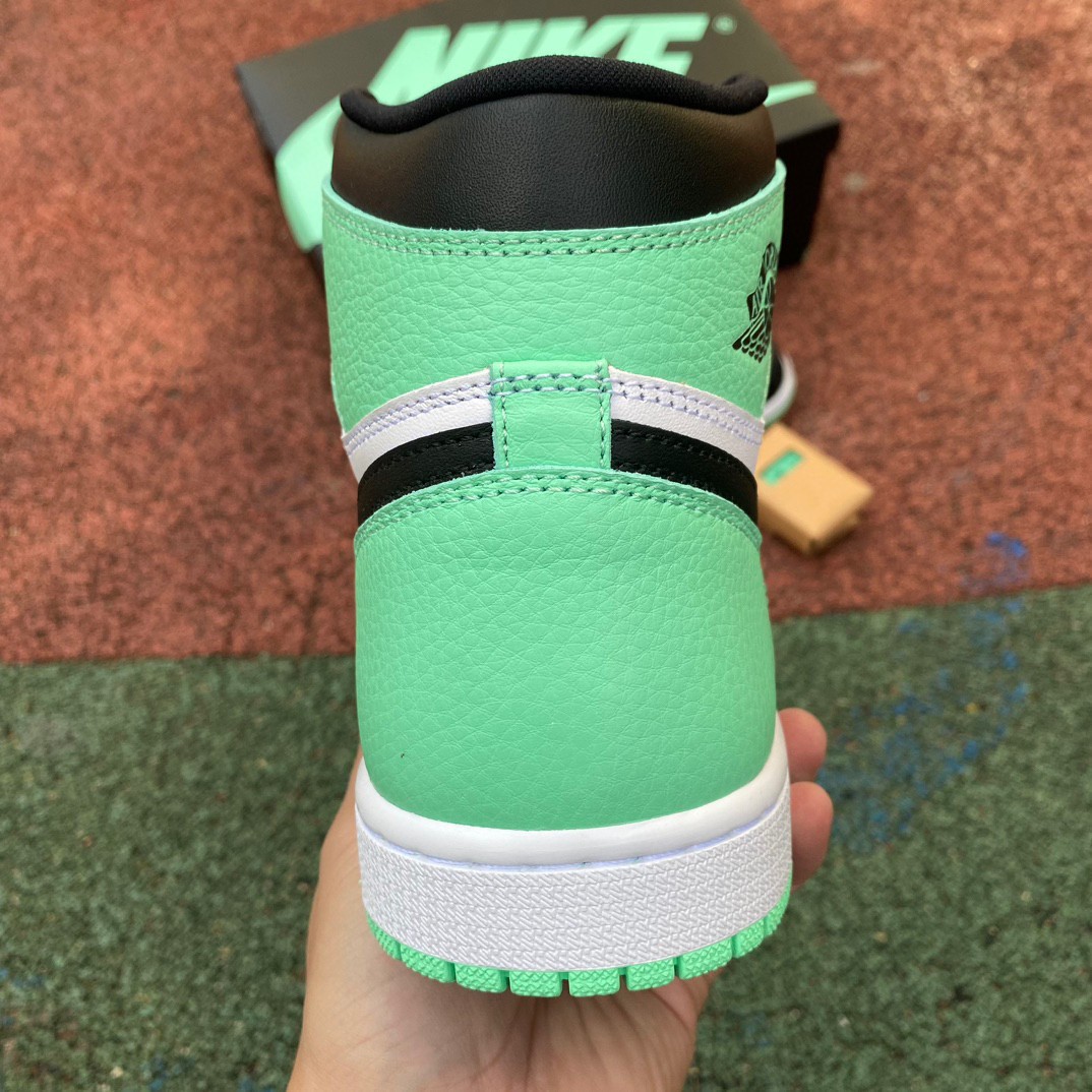 Air Jordan 1 Retro High OG “Green Glow” Sneaker    DZ5485-130 - DesignerGu