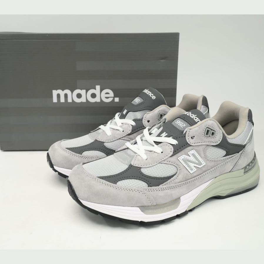 New Balance 992 Black And Gray Sneakers      M992GR  - DesignerGu