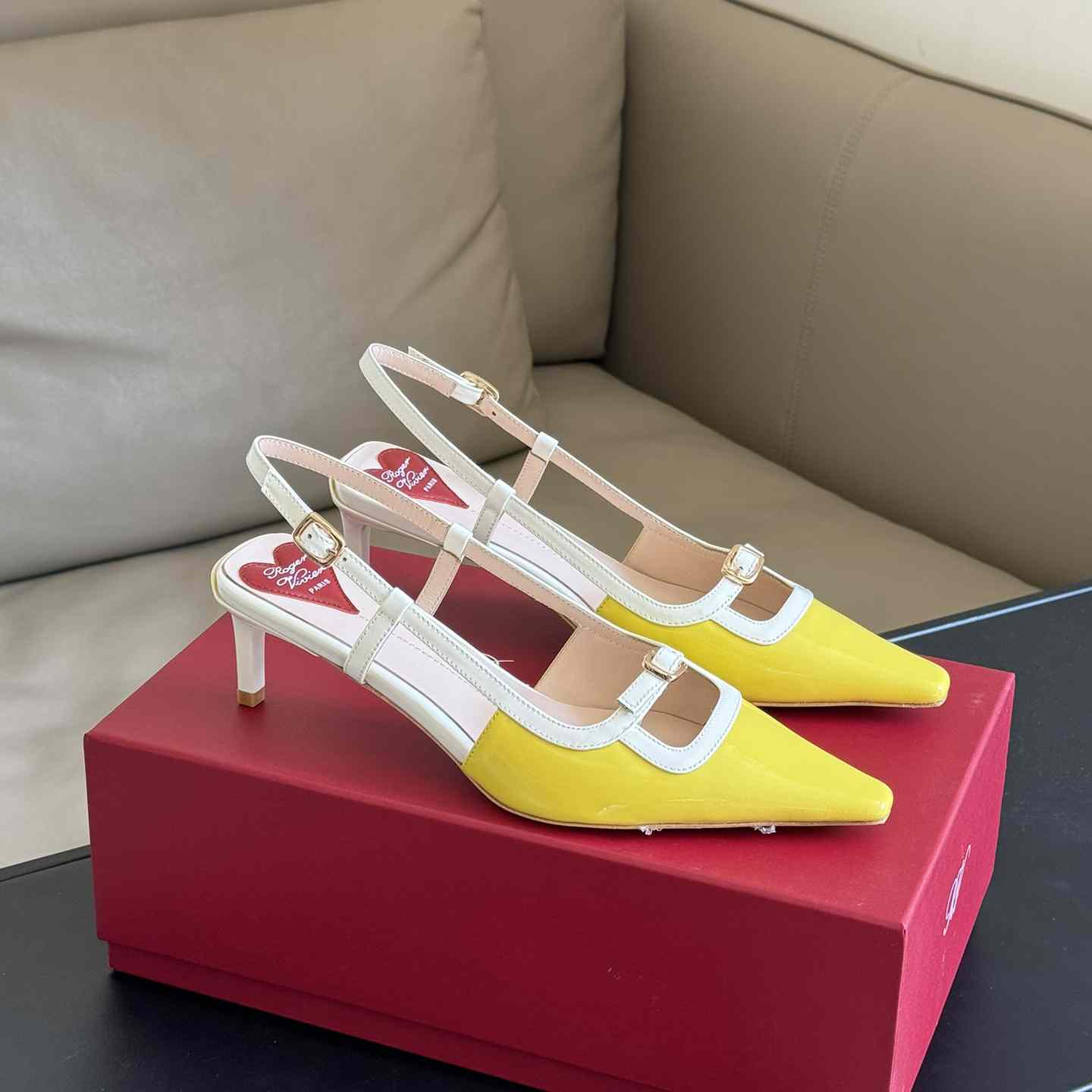 Roger Vivier Viv’ Canard Slingback Pumps in Patent Leather - DesignerGu