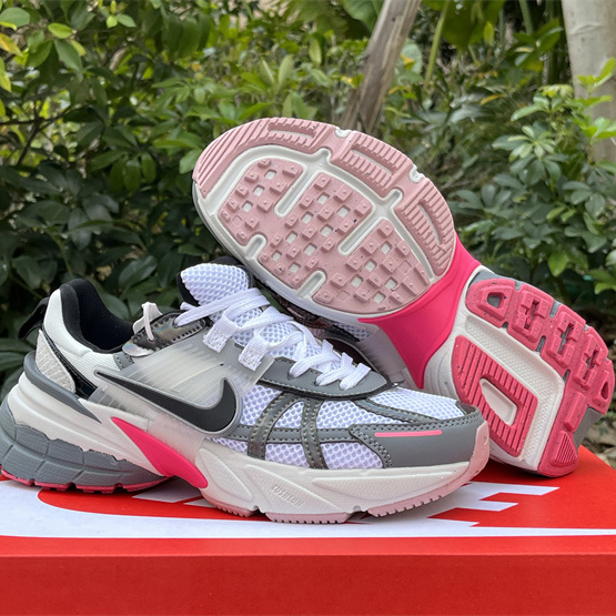 Nike Wmns v2k Runtekk Low ''White Grey Pink'' Sneaker       FZ5061-100 - DesignerGu