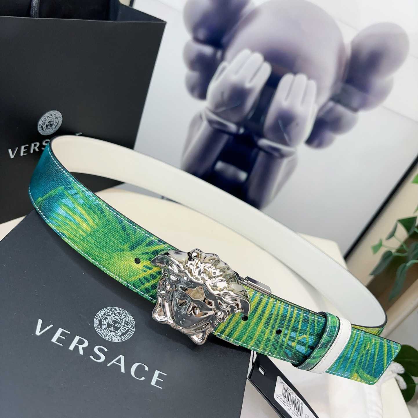 Versace Tiger La Medusa Leather Belt   40mm - DesignerGu