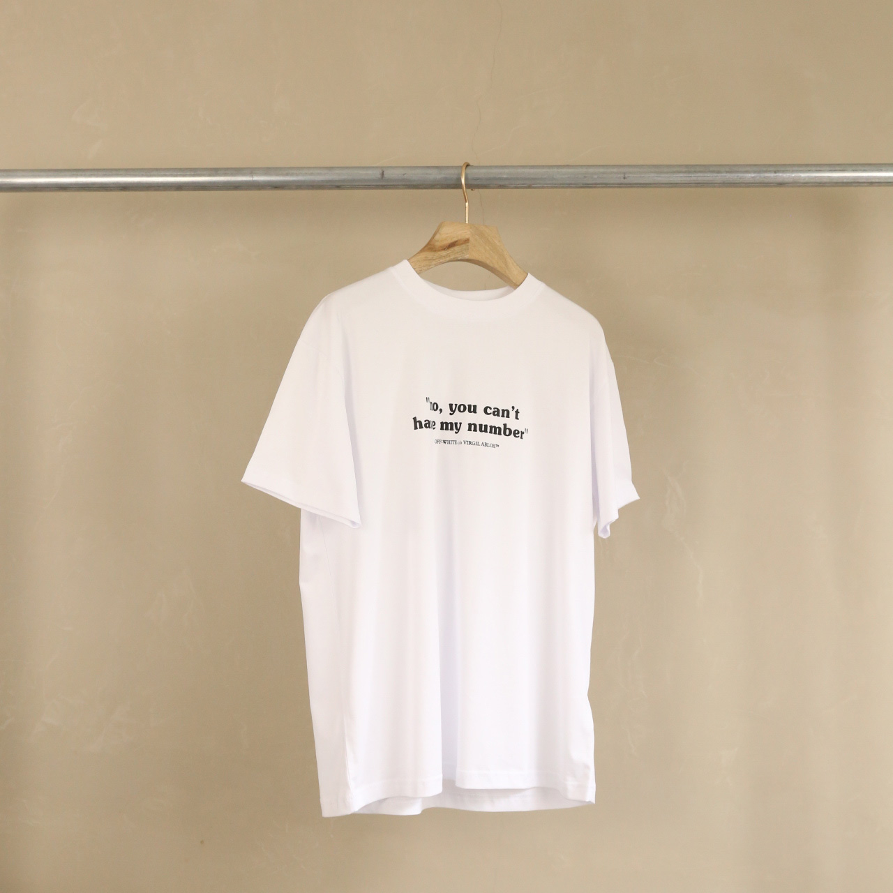 Off-White Oversize-T-Shirt - DesignerGu