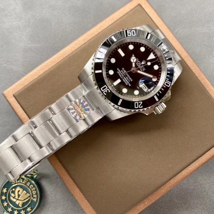 Rolex Submariner Watch     41mm - 