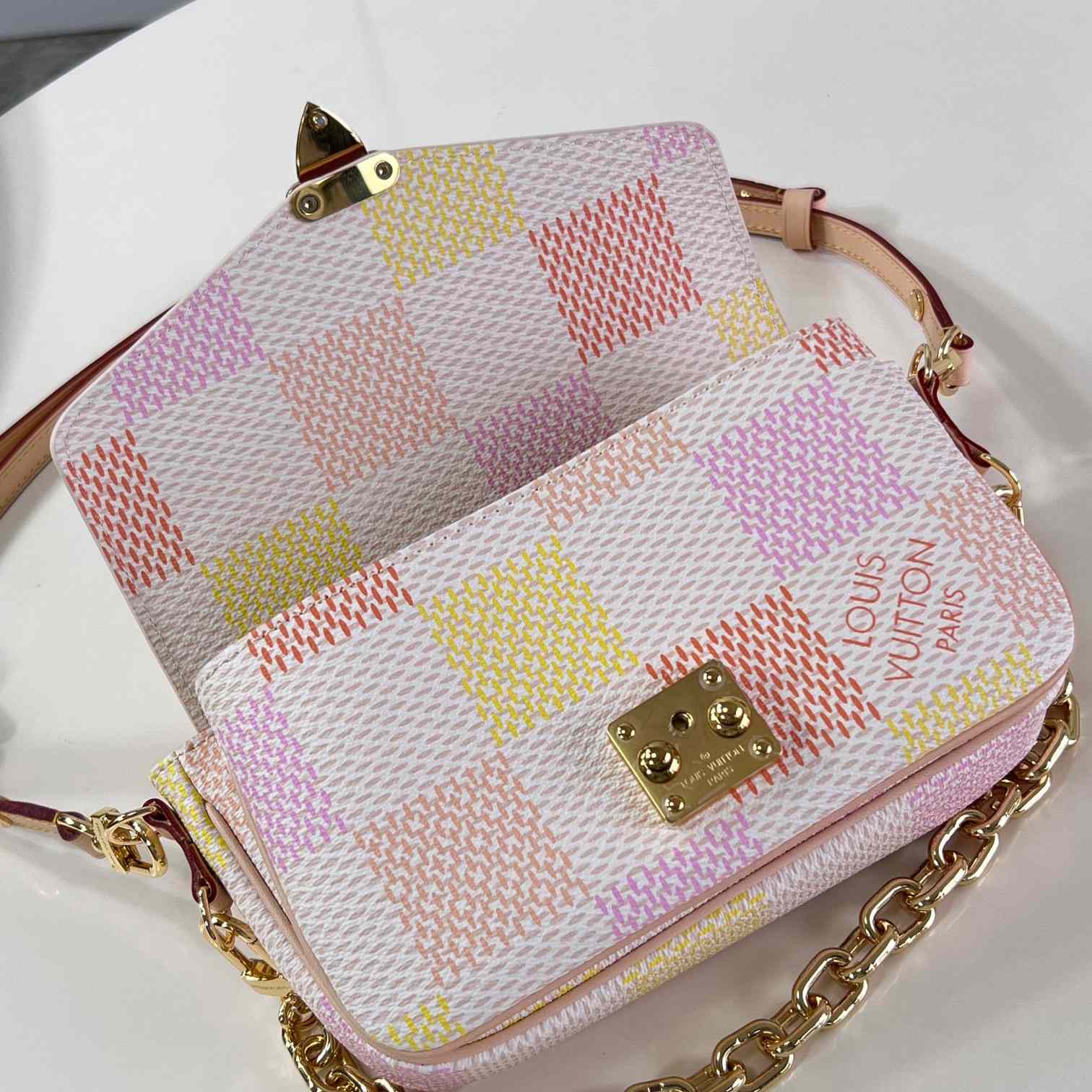 Louis Vuitton Pochette Métis East West    N40749 - 