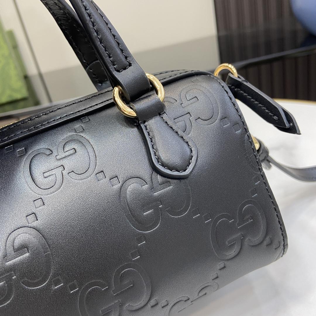 Gucci GG Super Mini Top Handle Bag - 