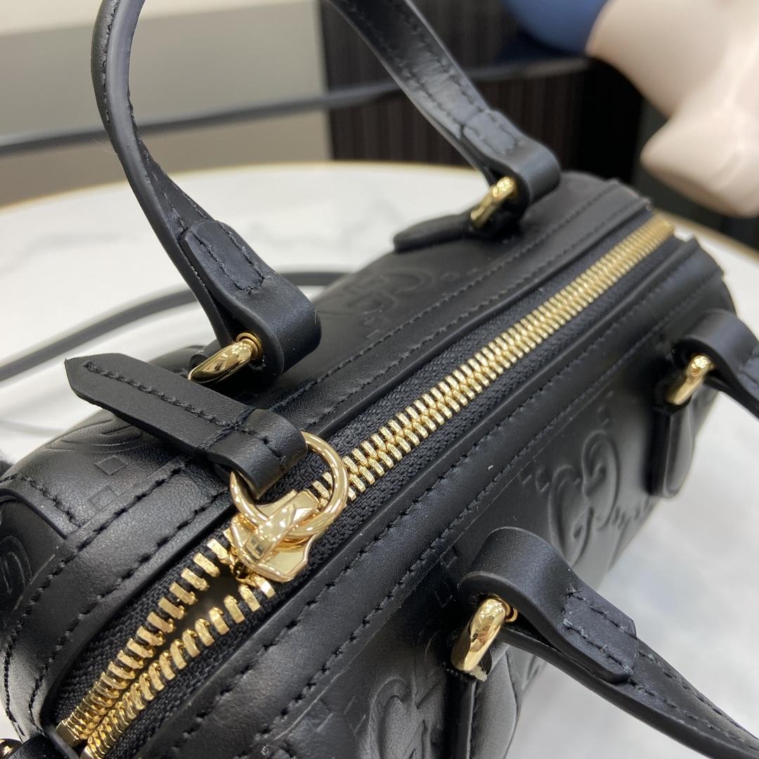 Gucci GG Super Mini Top Handle Bag - 