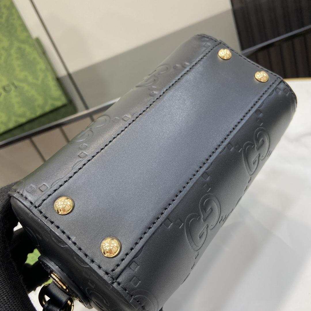 Gucci GG Super Mini Top Handle Bag - 