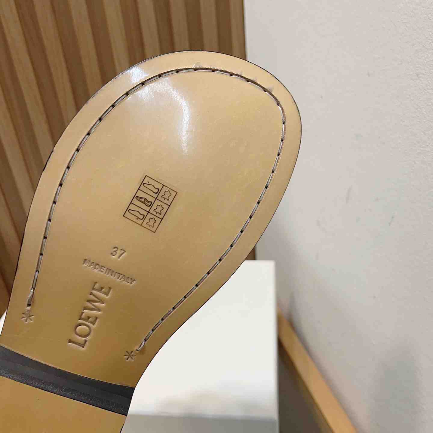 Loewe Campo Mary Jane Mule In Calfskin - 