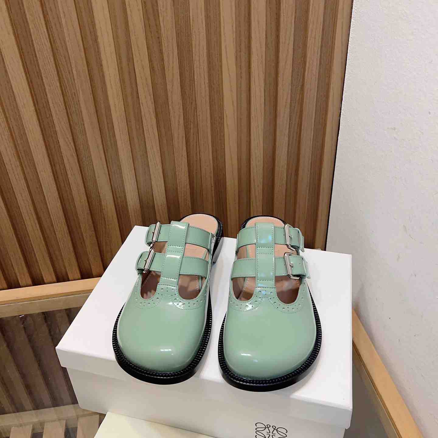 Loewe Campo Mary Jane Mule In Calfskin - 