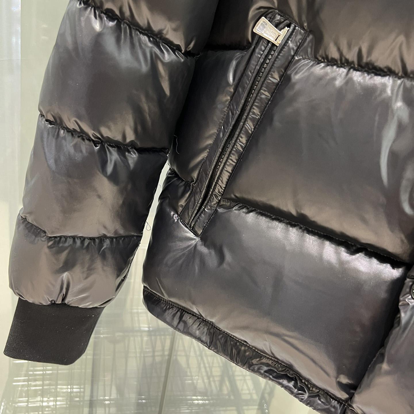 Moncler Maljasset Short Down Jacket  - 