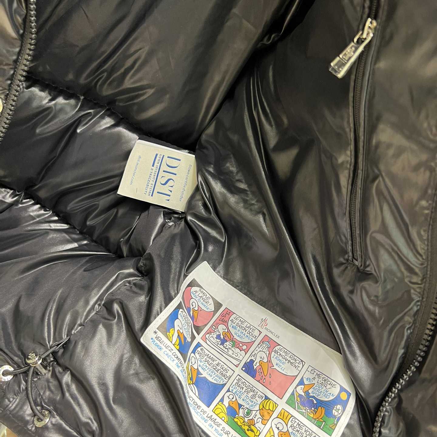 Moncler Maljasset Short Down Jacket  - 