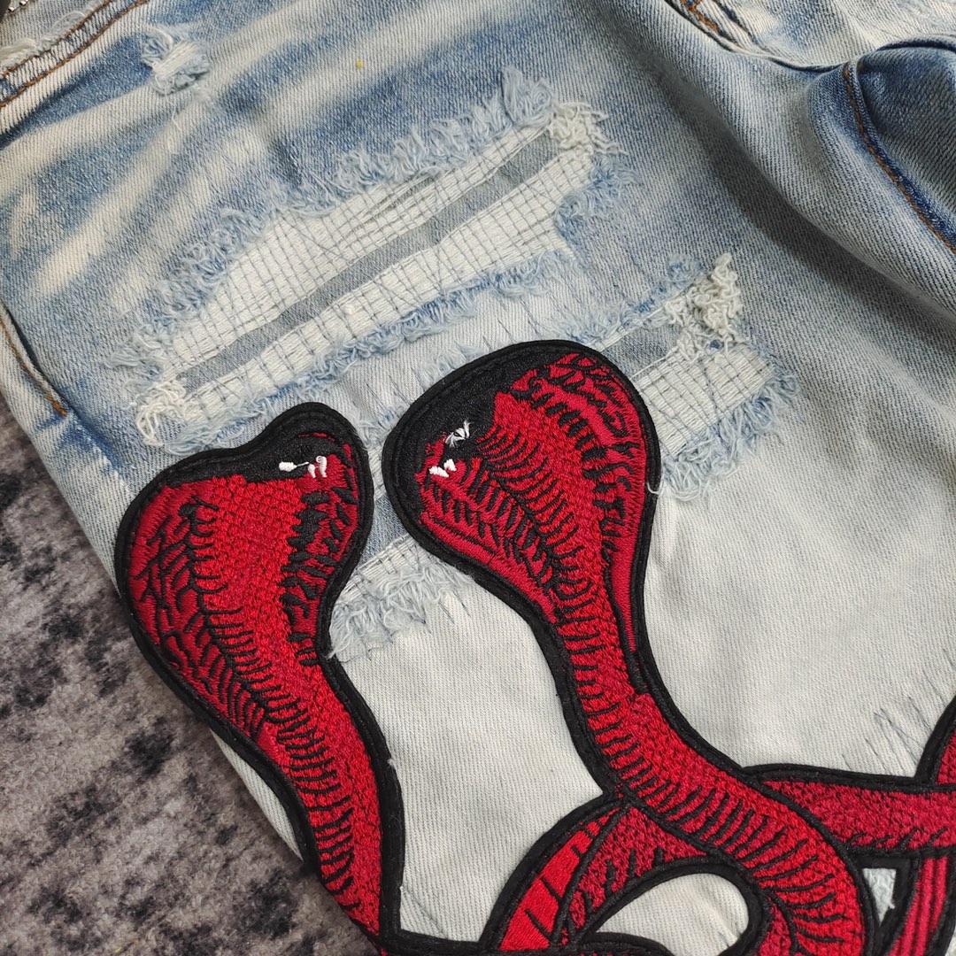 Amiri Slim Fit Jeans    686 - 