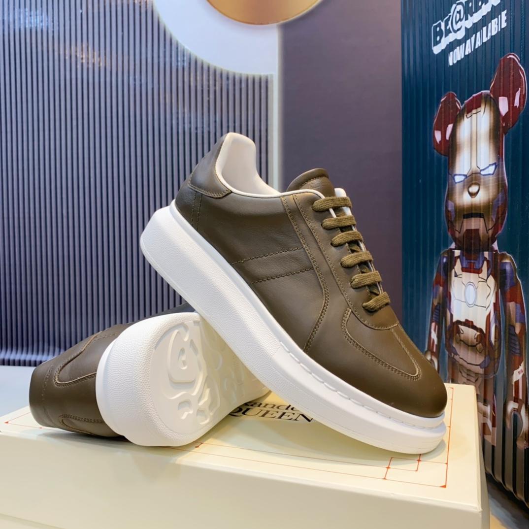 Alexander Mqueen Oversized Sneakers - 