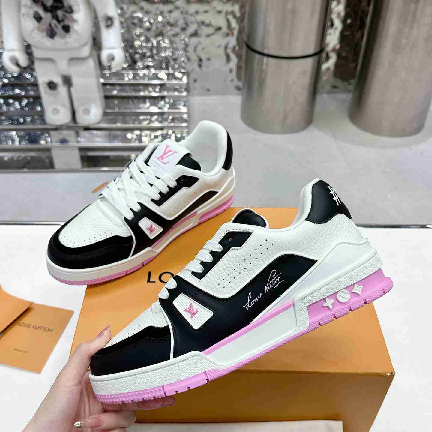 Louis Vuitton LV Trainer Sneaker  1ADDZF - 