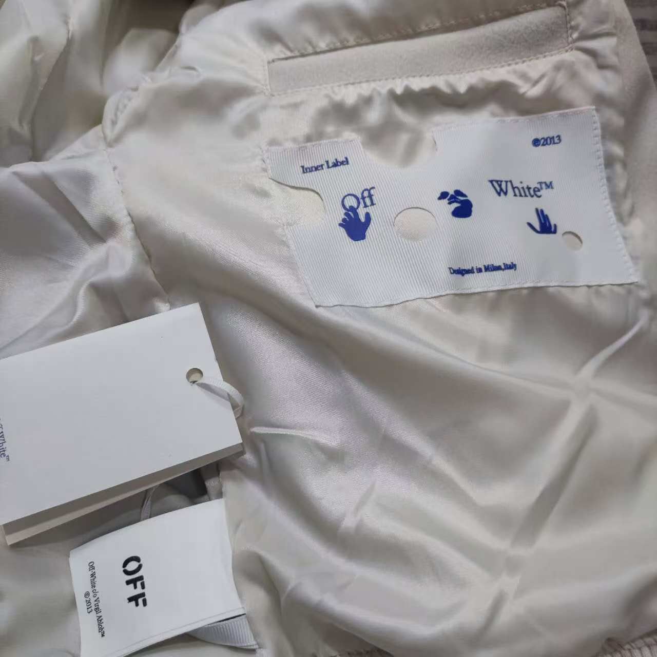 Off-White Wo Characters Varsity - 
