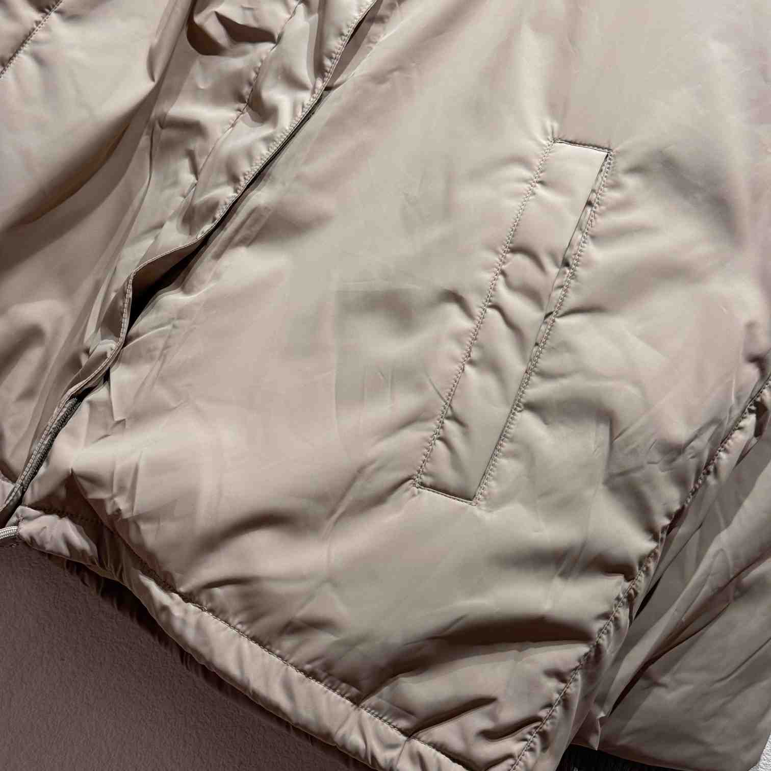 Miu Miu Drawstring Hooded Down Jacket - 