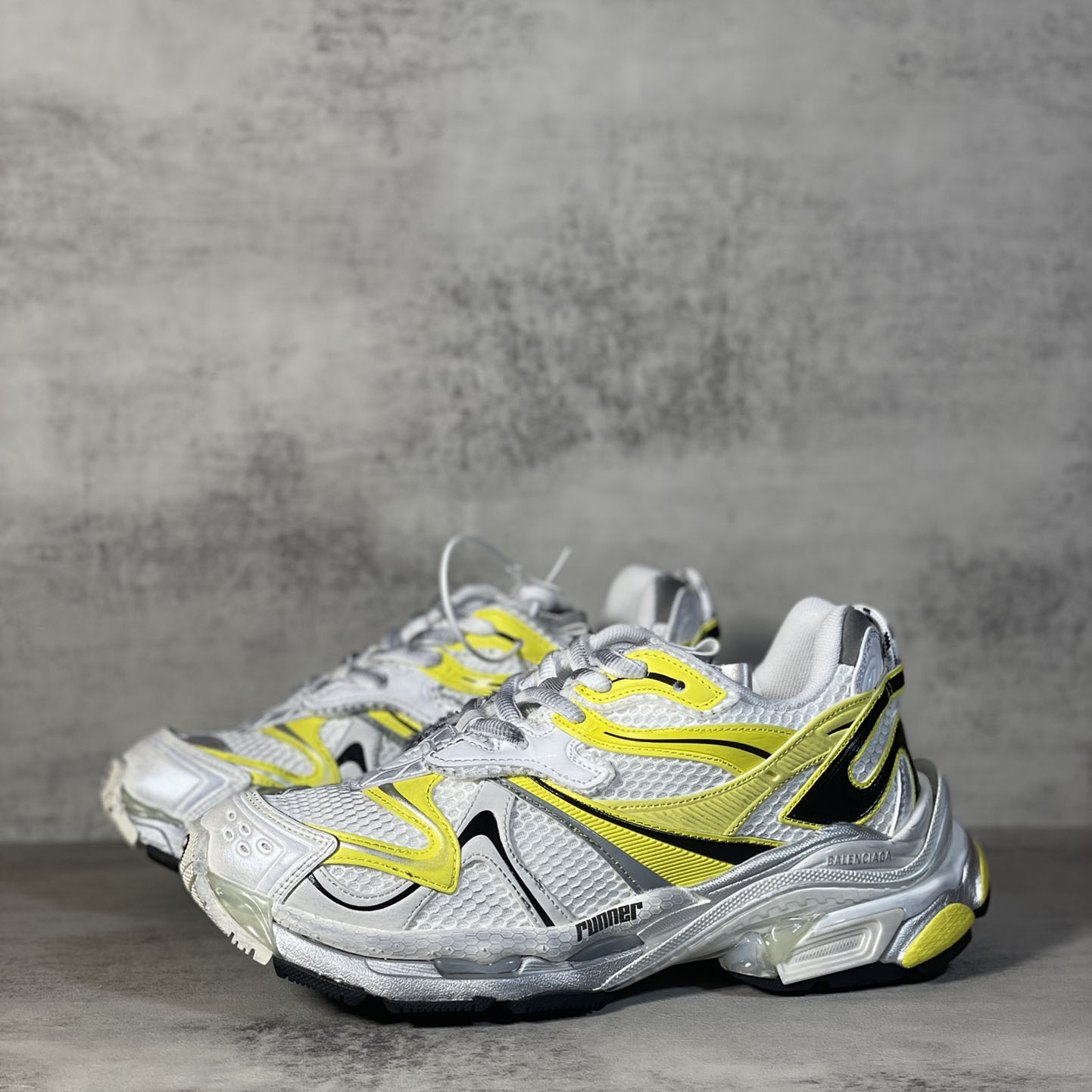 Balenciaga Runner 2.0 Sneaker In White, Yellow And Black Mesh And Polyurethane - 