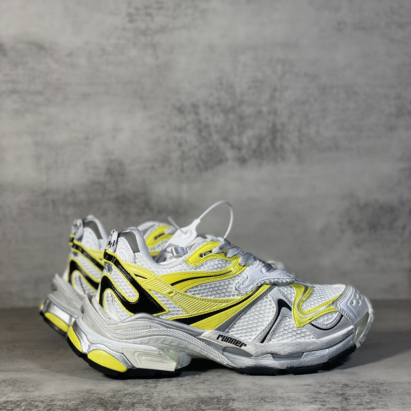 Balenciaga Runner 2.0 Sneaker In White, Yellow And Black Mesh And Polyurethane - 