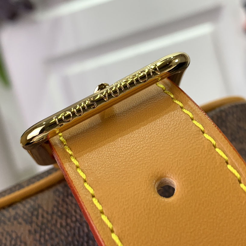 Louis Vuitton Locker Dopp Kit  M11765 - 