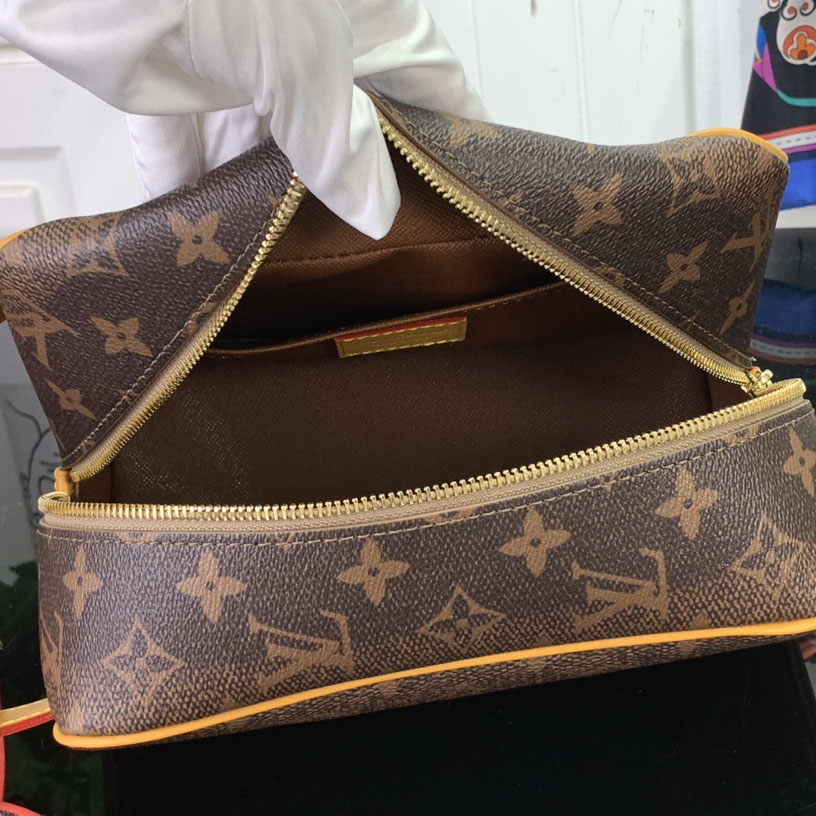 Louis Vuitton Locker Dopp Kit  M11765 - 
