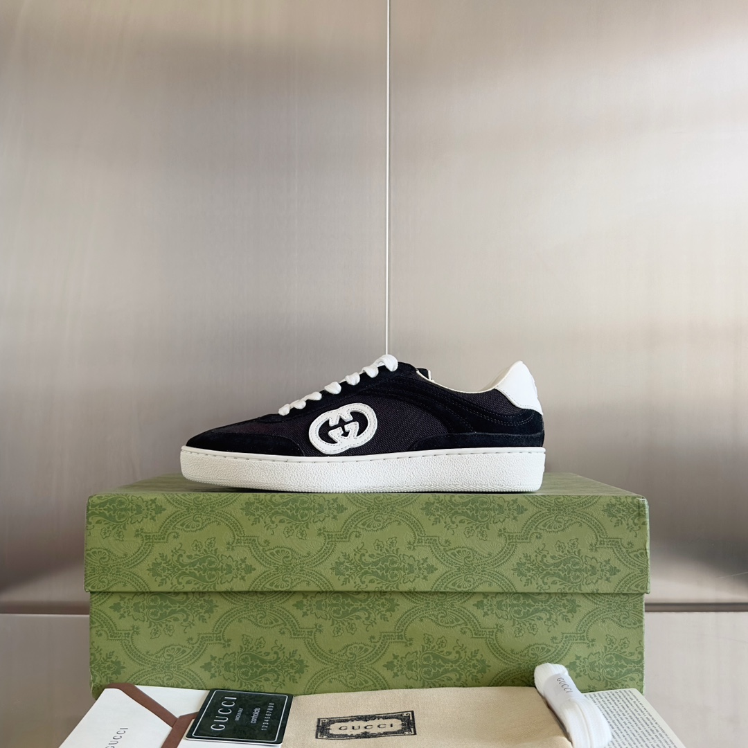 Gucci Interlocking G Sneaker - 