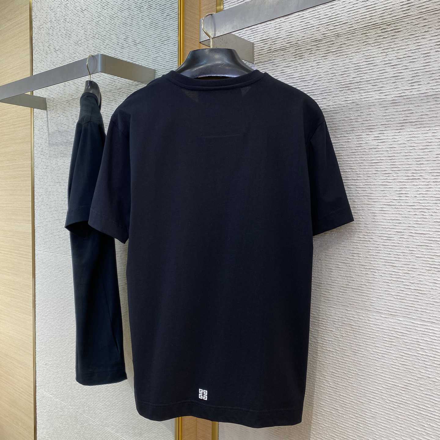 Givenchy Pocket Classic Fit Tee - DesignerGu