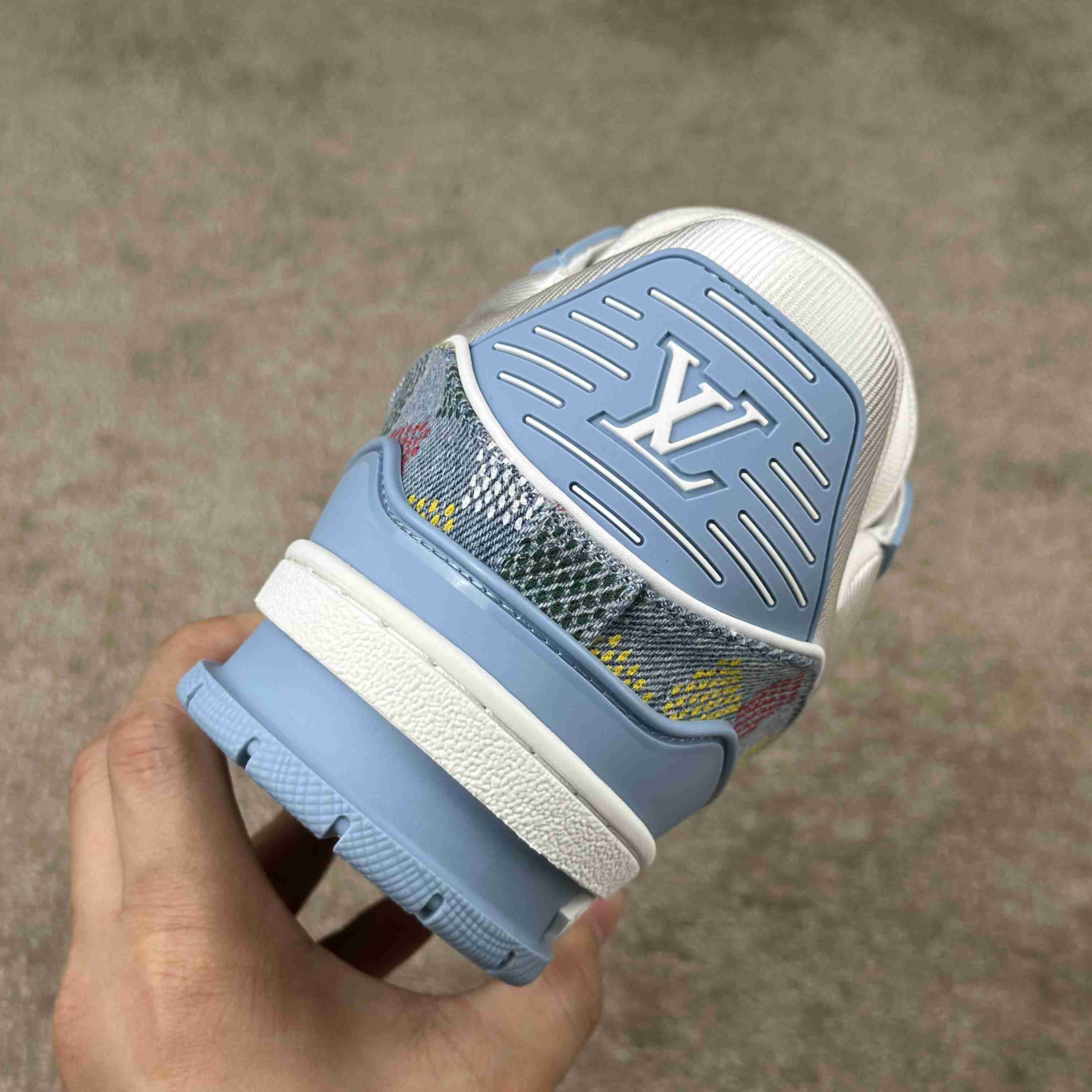 Louis Vuitton LV Trainer Sneaker       1AHCYF - DesignerGu