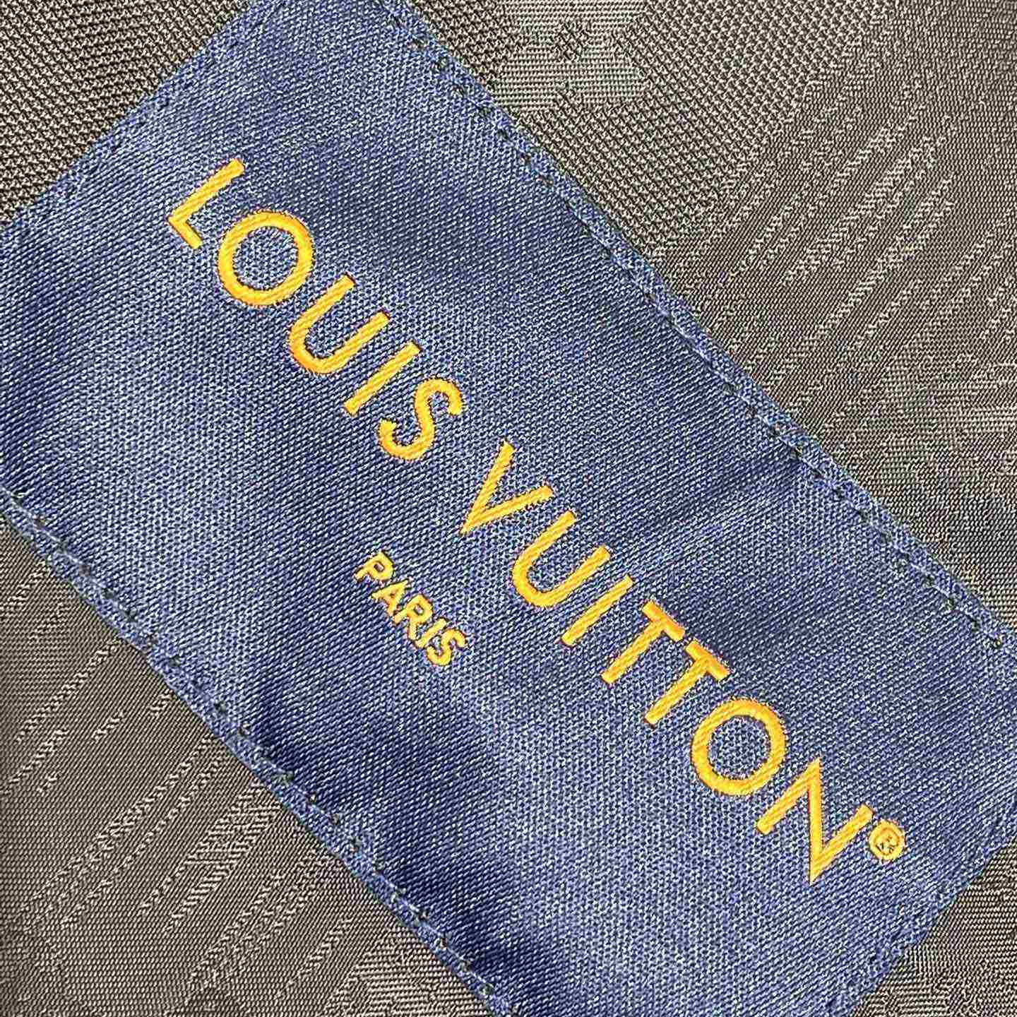 Louis Vuitton Nylon Windbreaker   1AGIPE - DesignerGu