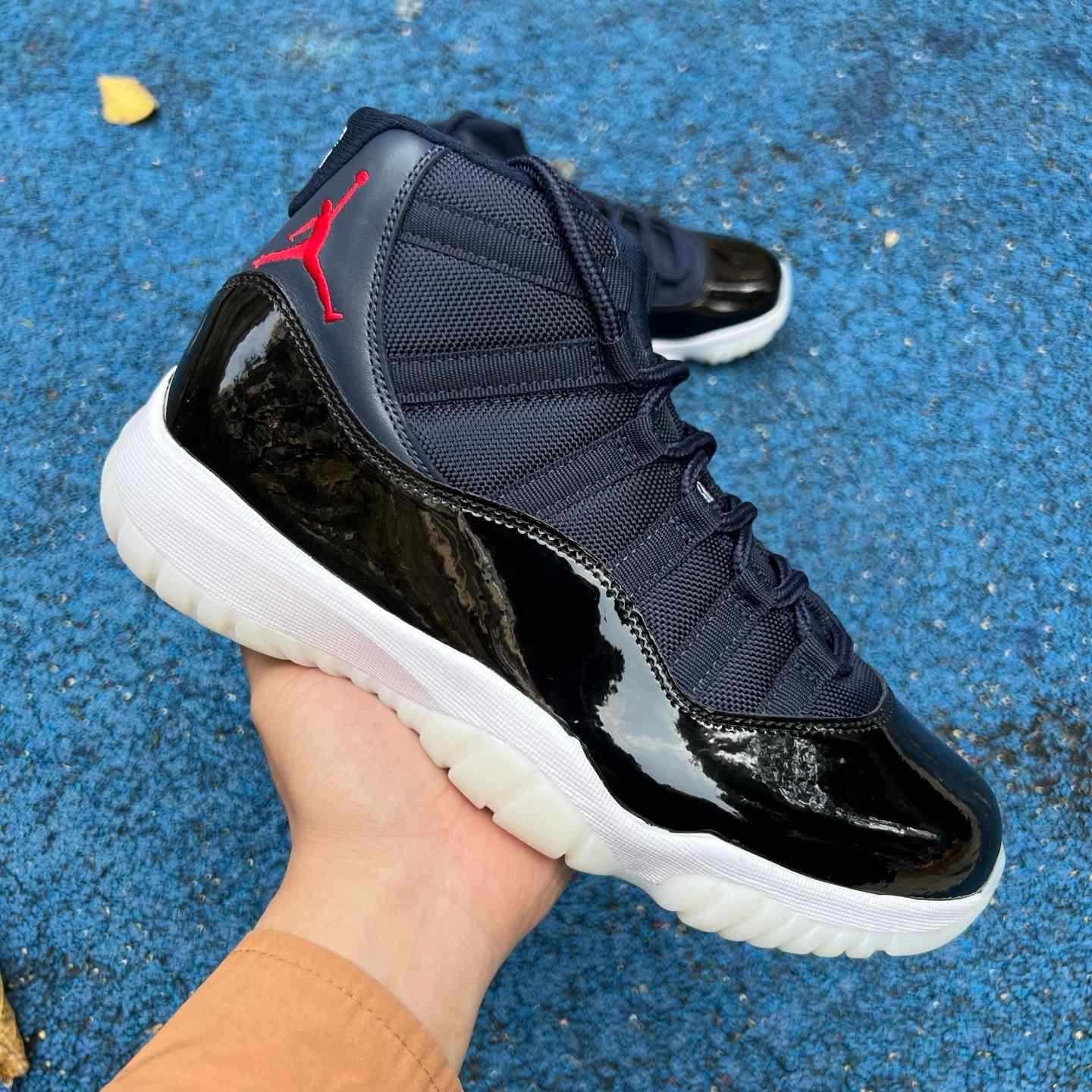 Air Jordan 11 Sneaker  CT8012-406 - DesignerGu
