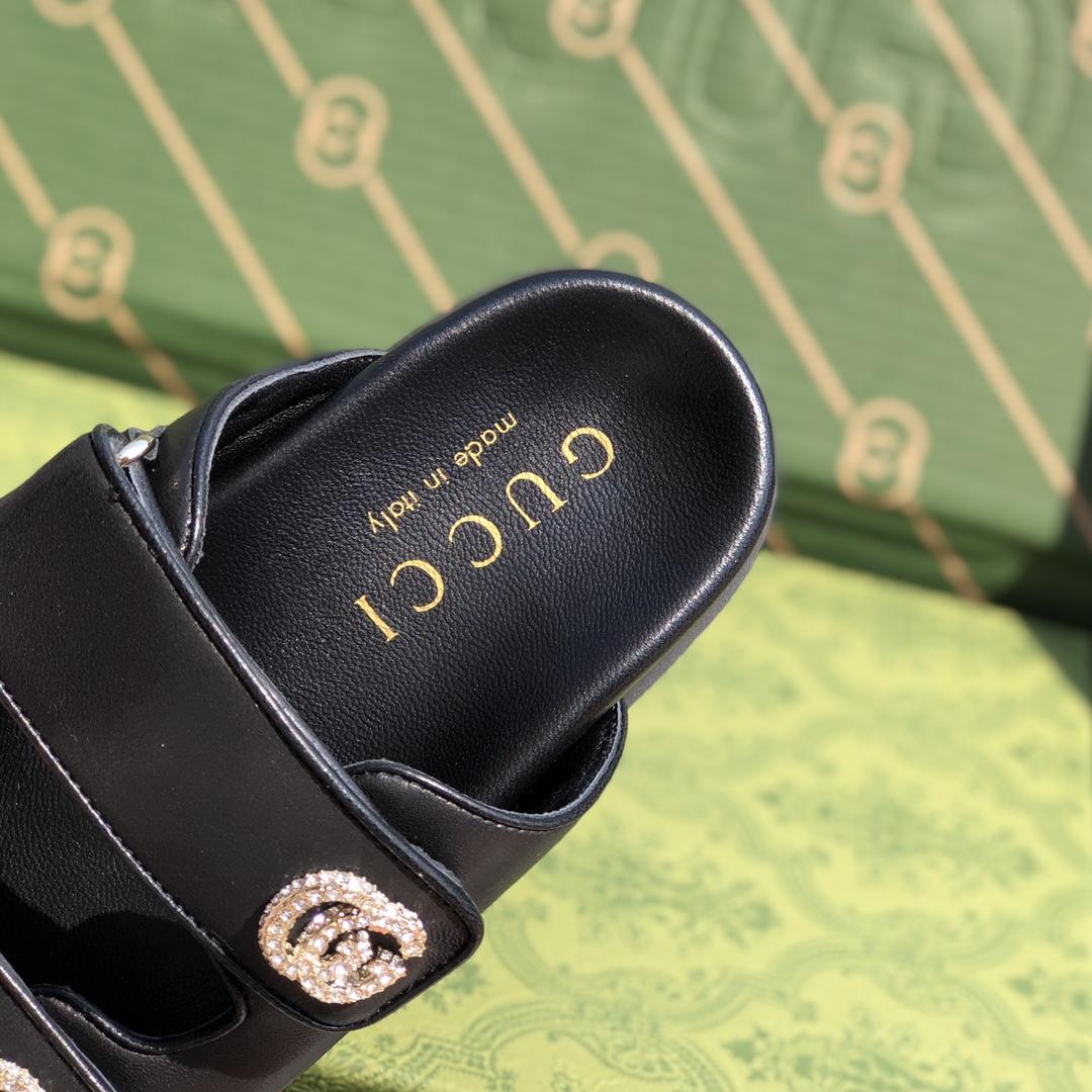 Gucci Women's Double G Sandal - DesignerGu